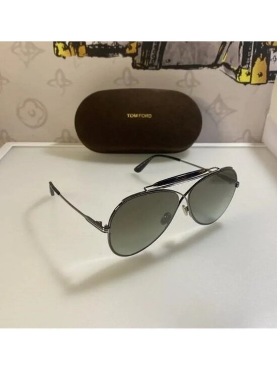 New Tom Ford Unisex Holden Brown Gradient Pilot  Sunglasses FT0818 08G main image 7